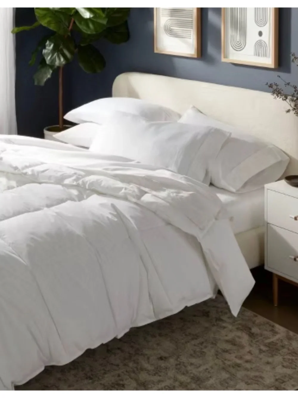 Down alternative Comforter